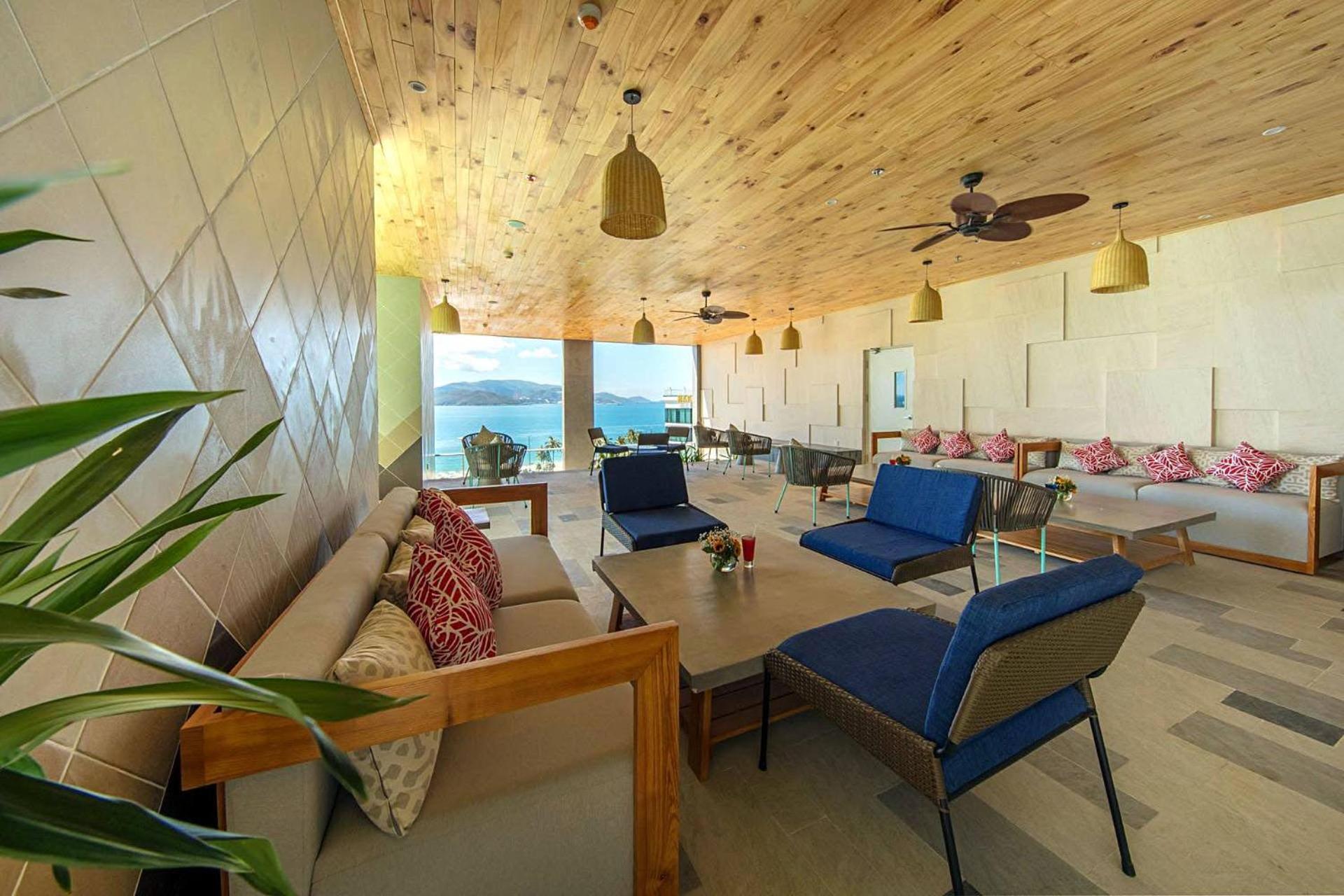 Coastal Panorama Oceanfront Suites Nha Trang Exterior foto