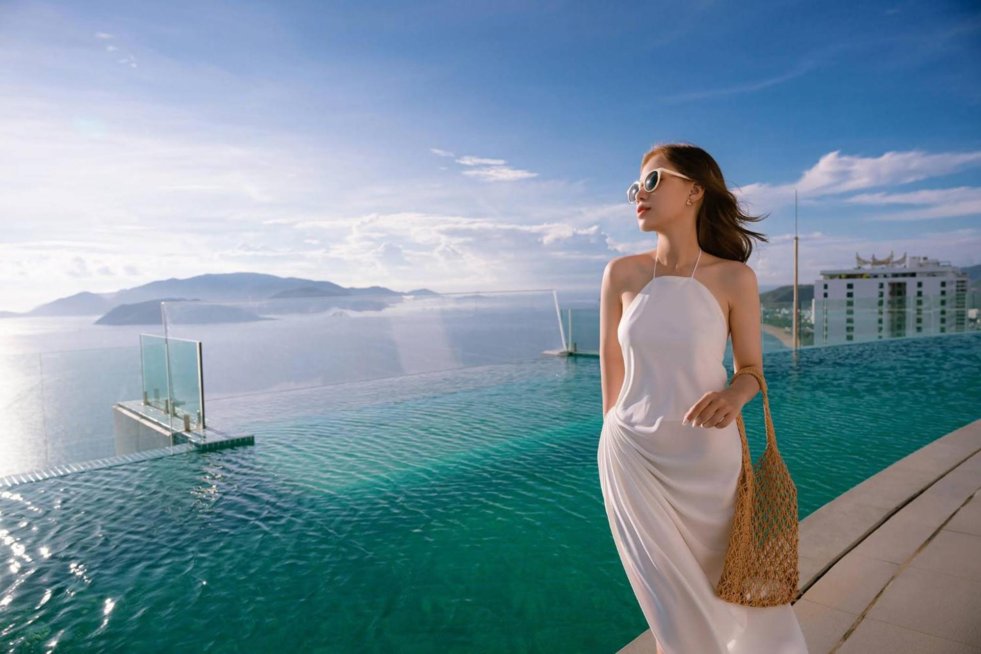 Coastal Panorama Oceanfront Suites Nha Trang Exterior foto