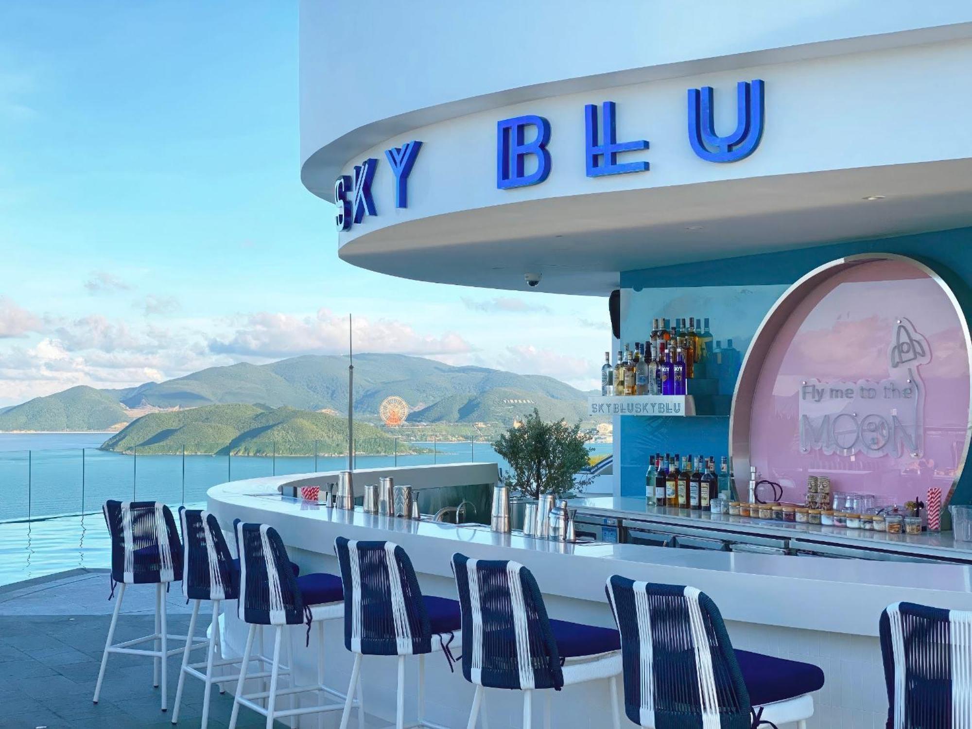 Coastal Panorama Oceanfront Suites Nha Trang Exterior foto